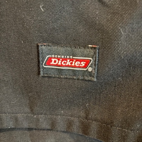 Dickies Authentic NEW black shorts 34" x 24"L - Picture 2 of 4